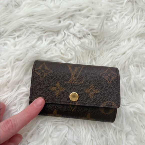 Louis Vuitton 6 Ring Key Holder Monogram - Picture 1 of 8